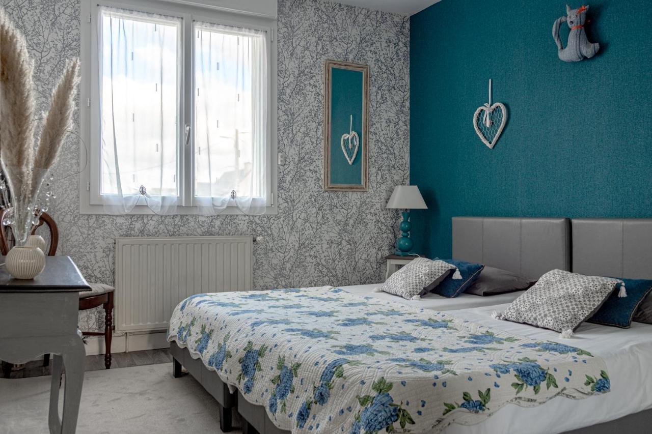 Chambres D Hotes Les Papillons Evron Exterior photo